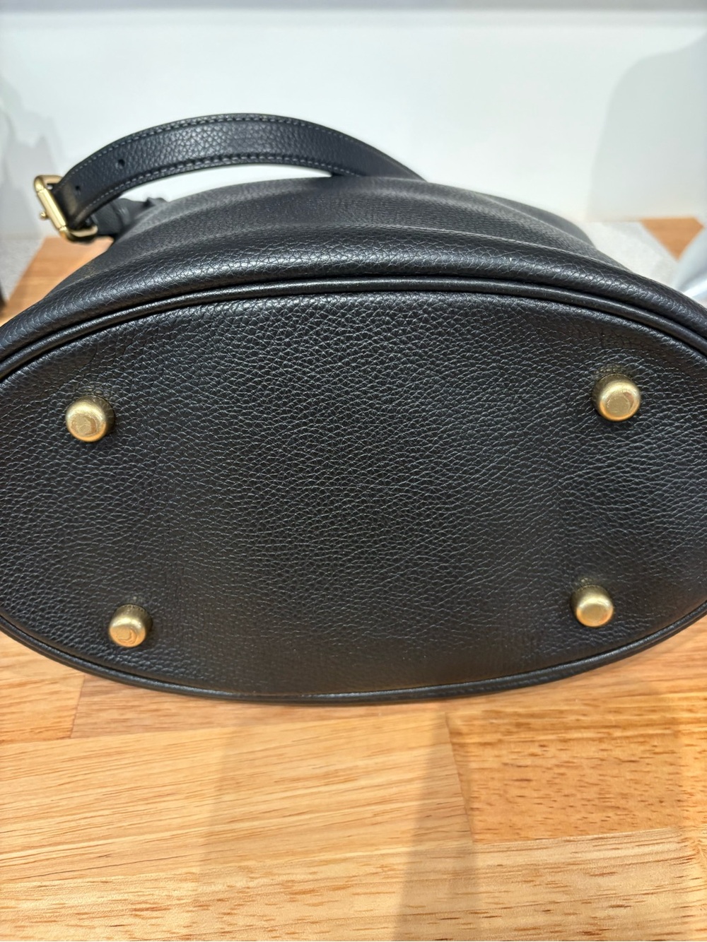 Coach Willow Black Pebbled Leather Bucket Shoulder Bag CW624 - Picture 3 of 5